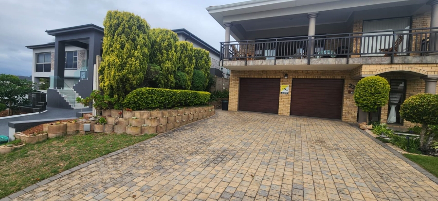 4 Bedroom Property for Sale in Fraaiuitsig Western Cape